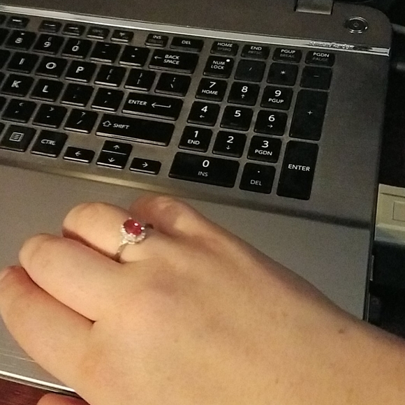 New 925 sterling silver round Zircon ring!! - Picture 5 of 5